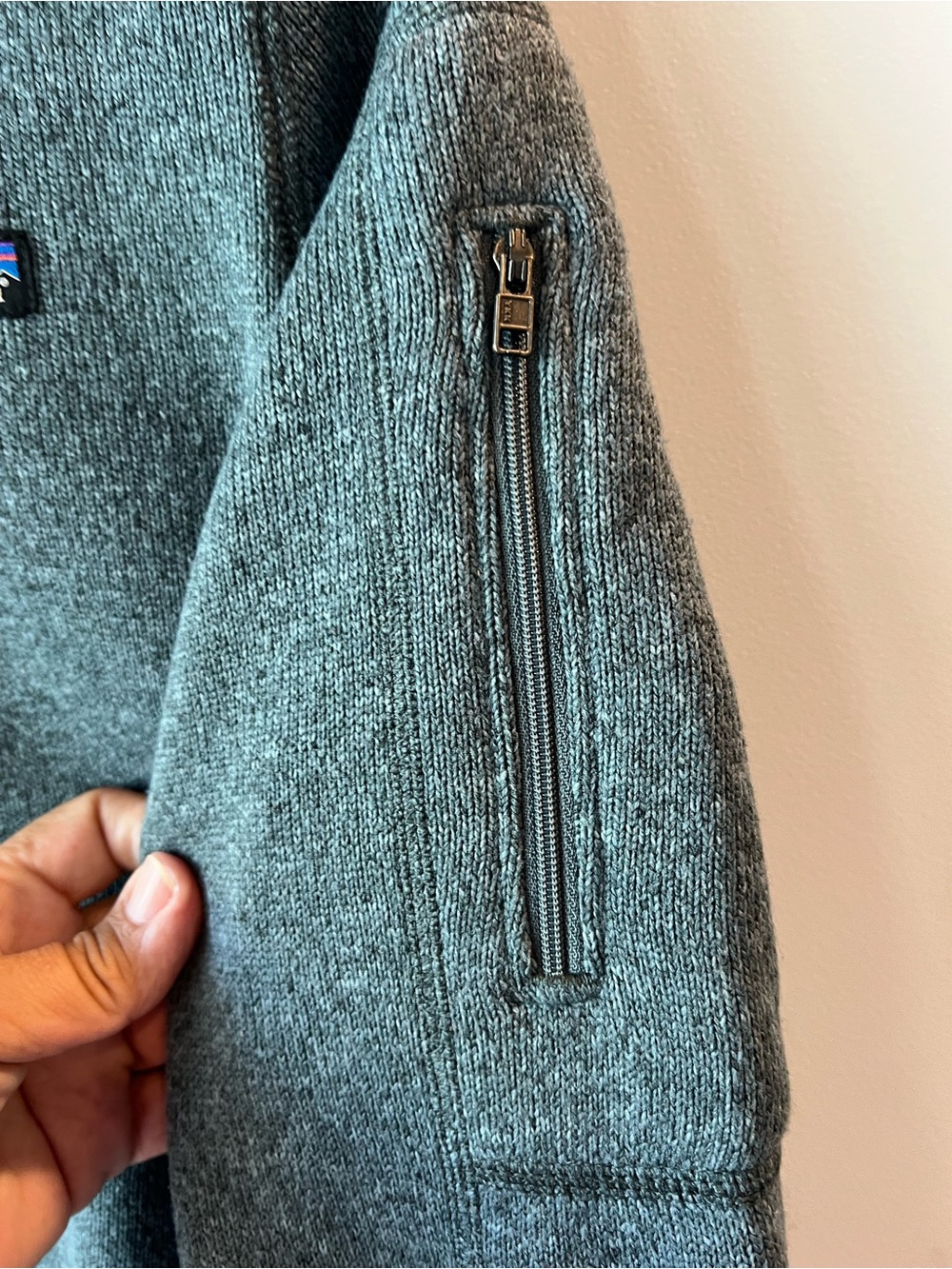 Patagonia Women’s Cowl/Turtleneck Pullover in Canopy Green. Large - Picture 6 of 10
